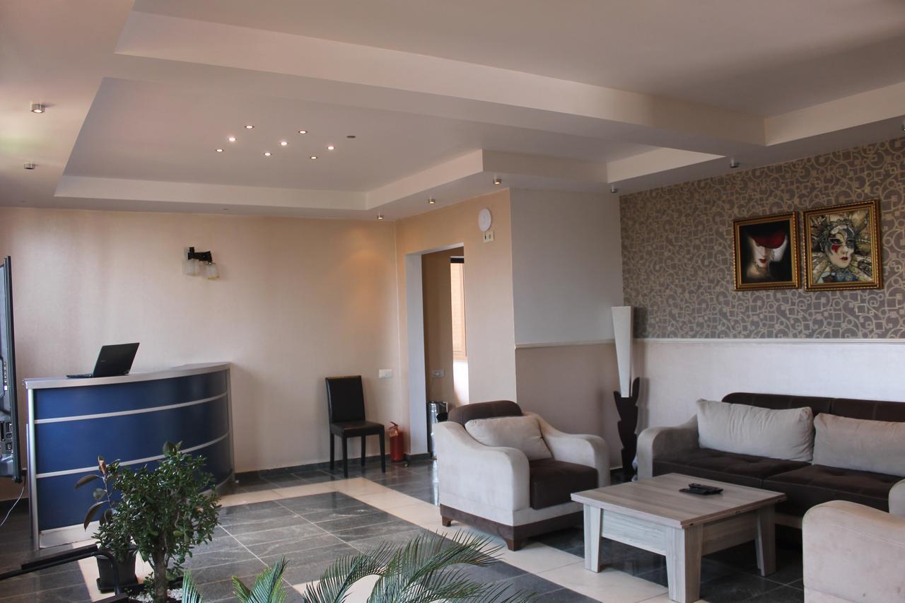 Seazone Hotel Шекветили Екстериор снимка