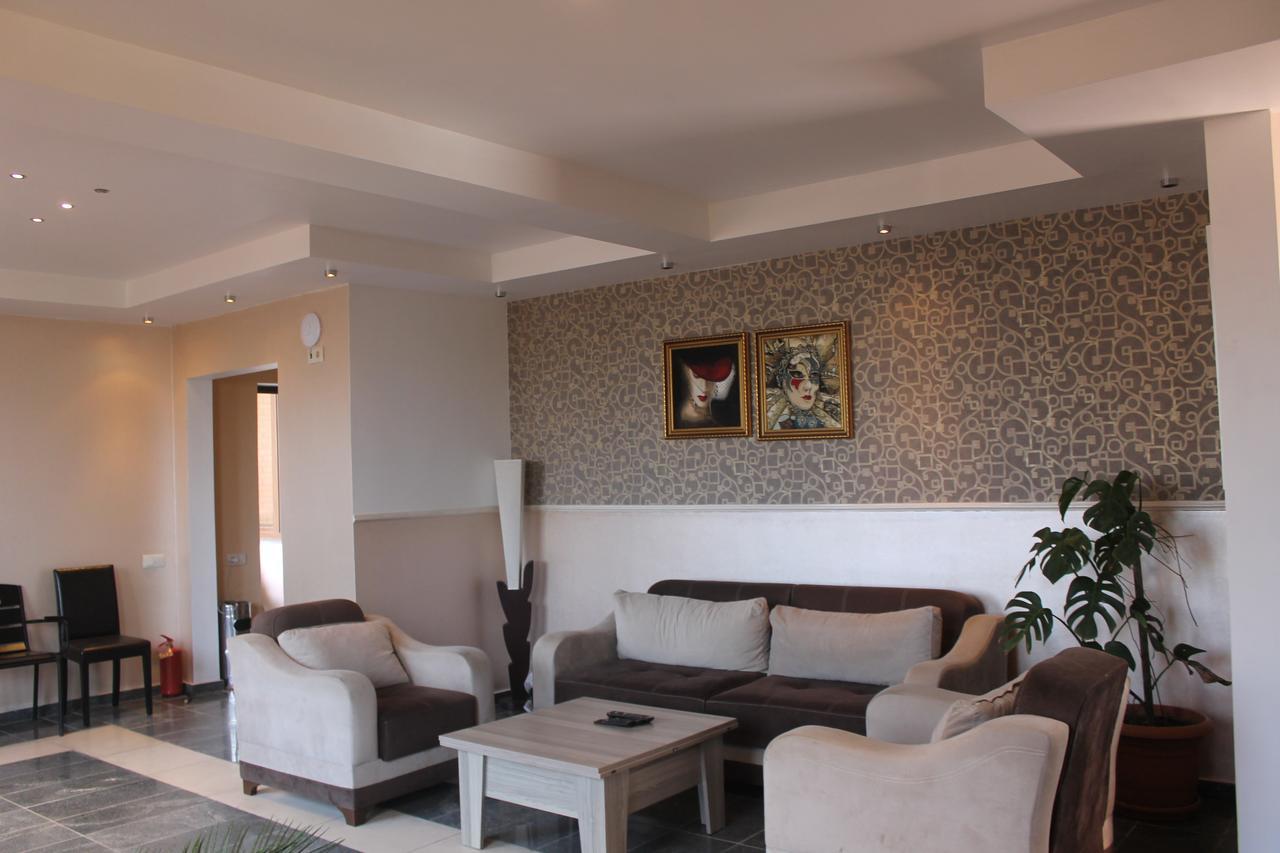 Seazone Hotel Шекветили Екстериор снимка